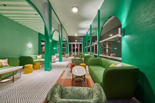 A very green gorgeous lounge