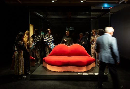 A sofa in the shape of Mae West's lips on display at Te Papa